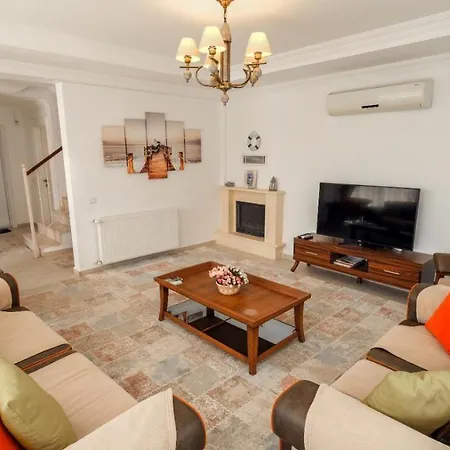 Four Seasons 6 * Φετιγιέ